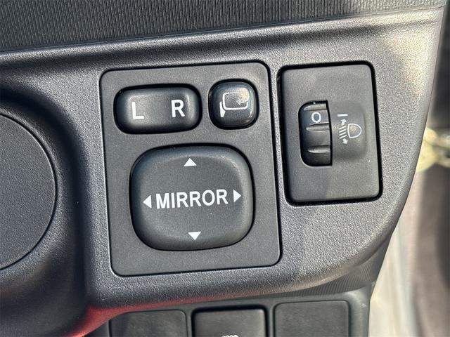 アクア Ｓ　《走行４０６００キロ》《車検２年》基本装備フル装備／ＳＤナビＴＶＢｌｕｅｔｏｏｔｈバックカメラ／キーレス／電動格納ミラー／プライバシーガラス／（26枚目）