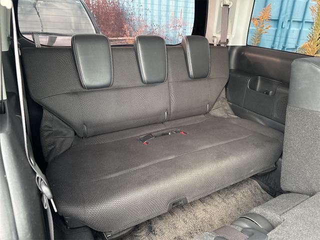 ステップワゴンスパーダ Z クールスピリット 《車検2年》《後期モデル》17インチAWSDナビTVフルセグBluetoothバックカメラフリップダウンモニター/革巻ステアリング/パドルシフト/クルコン/スマートキー/両側パワースライドア/ETC/(16枚目)