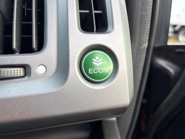 ステップワゴンスパーダ Z クールスピリット 《車検2年》《後期モデル》17インチAWSDナビTVフルセグBluetoothバックカメラフリップダウンモニター/革巻ステアリング/パドルシフト/クルコン/スマートキー/両側パワースライドア/ETC/(34枚目)