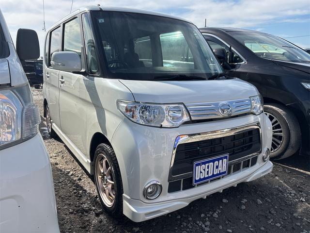 タント カスタムRS 《4WDターボ》《車検2年》《後期モデル》純正フルエアロ14インチAW/パワースライドドア/スマートキー/オートエアコン/HIDオートライトフォグ/CDオーディオ/モモ製革巻きステアリング/(4枚目)