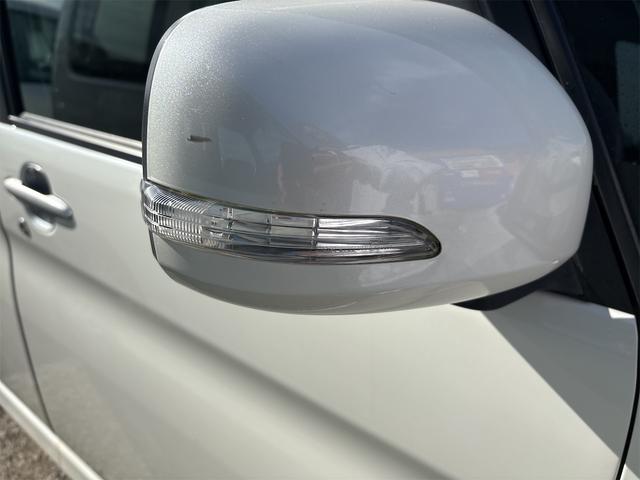 タント カスタムRS 《4WDターボ》《車検2年》《後期モデル》純正フルエアロ14インチAW/パワースライドドア/スマートキー/オートエアコン/HIDオートライトフォグ/CDオーディオ/モモ製革巻きステアリング/(9枚目)