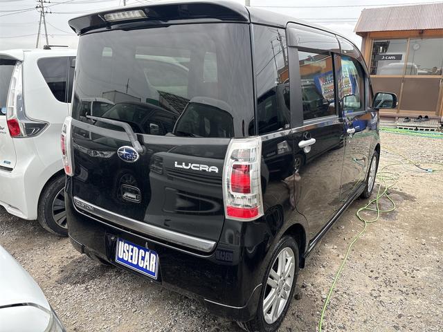 ルクラカスタム ＲＳ　《走行６３４００キロ》《４ＷＤターボ》《車検２年》純正フルエアロ１５インチＡＷ／ＳＤナビＴＶバックカメラ／ＨＩＤオートライトフォグ／モモ製革巻きステアリング／スマートキー／オートエアコン／ＥＴＣ／（6枚目）