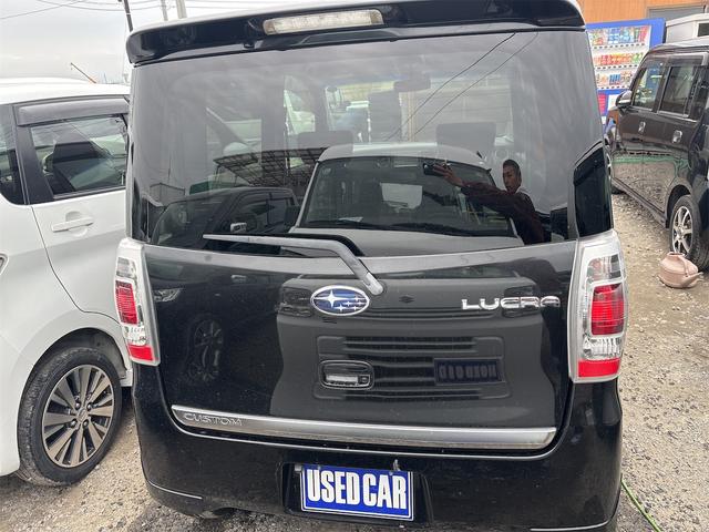 ルクラカスタム ＲＳ　《走行６３４００キロ》《４ＷＤターボ》《車検２年》純正フルエアロ１５インチＡＷ／ＳＤナビＴＶバックカメラ／ＨＩＤオートライトフォグ／モモ製革巻きステアリング／スマートキー／オートエアコン／ＥＴＣ／（8枚目）