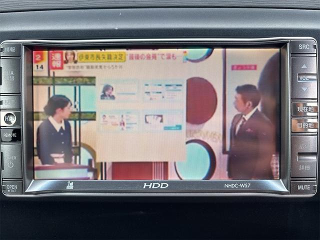 ルクラカスタム ＲＳ　《走行６３４００キロ》《４ＷＤターボ》《車検２年》純正フルエアロ１５インチＡＷ／ＳＤナビＴＶバックカメラ／ＨＩＤオートライトフォグ／モモ製革巻きステアリング／スマートキー／オートエアコン／ＥＴＣ／（18枚目）