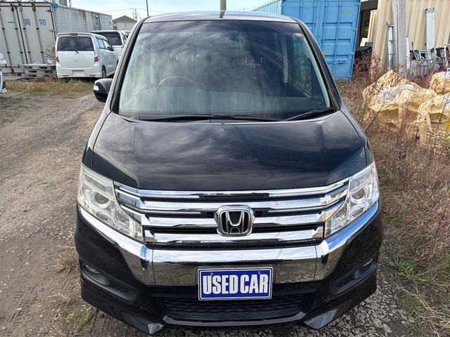 ステップワゴンスパーダ Ｚ　インターナビセレクション　《後期モデル》《車検２年》純正フルエアロ１６インチＡＷ／ＳＤナビＴＶフルセグＢｌｕｅｔｏｏｔｈ／革巻きステアリング／パドルシフト／クルーズコントロール／ＥＴＣ／ヘッドレスモニター／両側パワースライドア（2枚目）