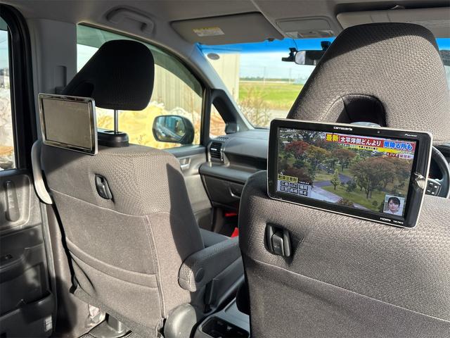 ステップワゴンスパーダ Ｚ　インターナビセレクション　《後期モデル》《車検２年》純正フルエアロ１６インチＡＷ／ＳＤナビＴＶフルセグＢｌｕｅｔｏｏｔｈ／革巻きステアリング／パドルシフト／クルーズコントロール／ＥＴＣ／ヘッドレスモニター／両側パワースライドア（38枚目）