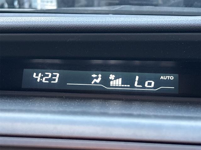 ステップワゴンスパーダ クールスピリット 《車検2年》純正ナビTVバックカメラ/全周囲カメラ/フリップダウンモニター/革巻きステアリング/スマートキ/ETC/両側パワースライドア/HIDオートライトフォグ/17インチAW/ETC/パドルシフト(21枚目)