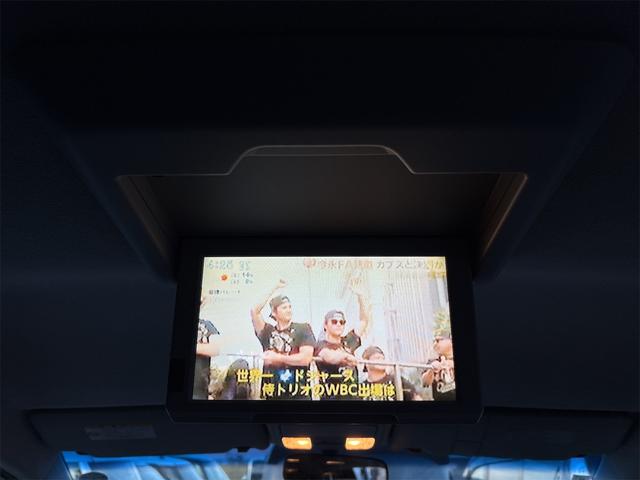 ステップワゴンスパーダ クールスピリット 《車検2年》純正ナビTVバックカメラ/全周囲カメラ/フリップダウンモニター/革巻きステアリング/スマートキ/ETC/両側パワースライドア/HIDオートライトフォグ/17インチAW/ETC/パドルシフト(36枚目)