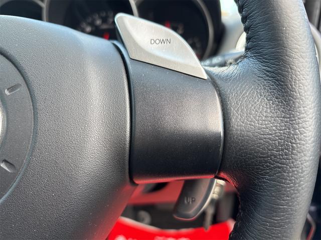 RX-8 ベースグレード 《車検8年10月》《走行86000キロ》18インチAW/CD・MDオーディオ/革巻きステアリング/パドルシフト/ETC/キーレスエントリー/HIDライト/リビルトエンジン載せ替え済みです!!(20枚目)