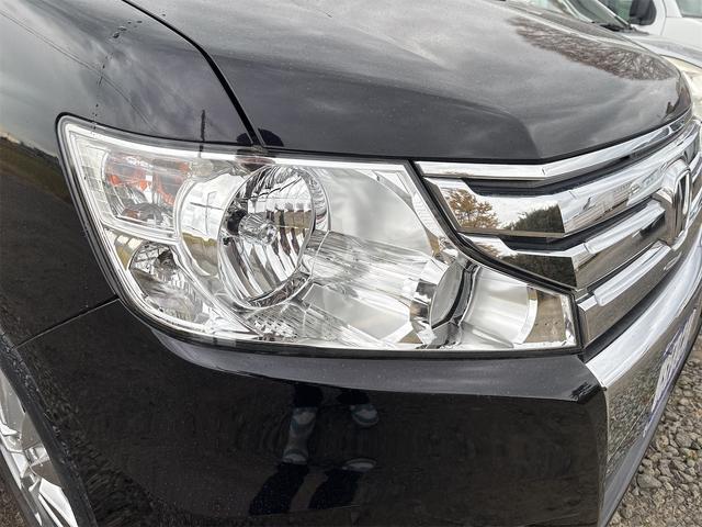 ステップワゴンスパーダ Ｚ　《４ＷＤ》純正フルエアロ１６インチＡＷ／両側パワースライドア／ＳＤナビＴＶフルセグバックカメラ／スマートキー／ＨＩＤオートライトフォグ／パドルシフト／革巻きステアリング／ＥＴＣ／オートエアコン／８人乗（3枚目）