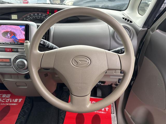 タント X 《車検2年》パワースライドア/スマートキー/オートエアコン/アームレスト/SDナビTV付いてます/ETC/アイドリングストップ(18枚目)