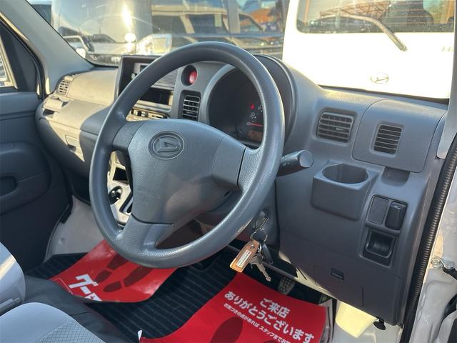 ハイゼットカーゴ DX 《車検2年》《4WD》《パワーウィンドウ》《プライバシーガラス》《キーレス》アライRA(10枚目)