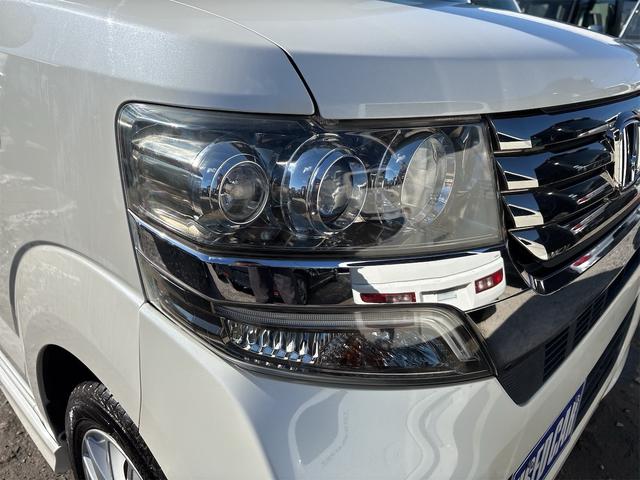 N-BOXカスタム G SSパッケージ 《特別仕様車》《車検2年》ナビ/Bluetooth/バックカメラ/衝突軽減ブレーキシステム/ステアリングコントロール/プッシュスタート/スマートキー/シートヒーター/ETC/両側パワースライドア(3枚目)