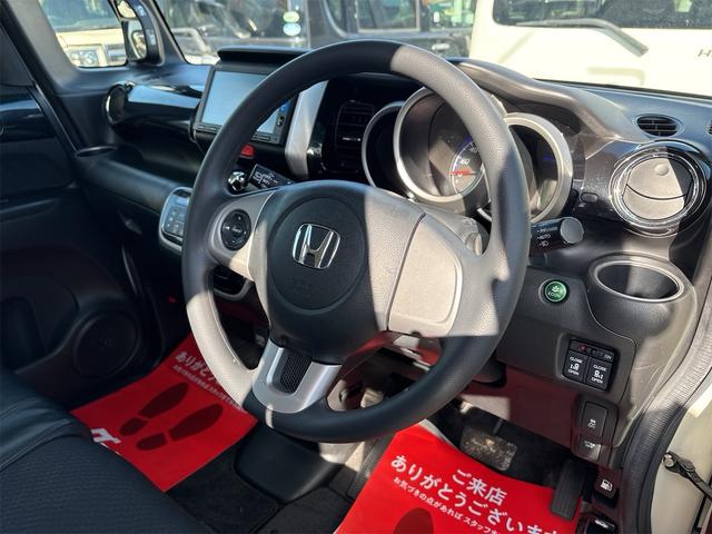 N-BOXカスタム G SSパッケージ 《特別仕様車》《車検2年》ナビ/Bluetooth/バックカメラ/衝突軽減ブレーキシステム/ステアリングコントロール/プッシュスタート/スマートキー/シートヒーター/ETC/両側パワースライドア(14枚目)