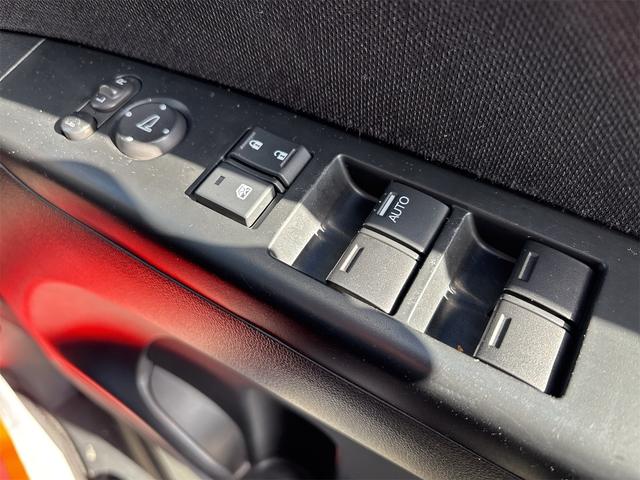 N-BOXカスタム G SSパッケージ 《特別仕様車》《車検2年》ナビ/Bluetooth/バックカメラ/衝突軽減ブレーキシステム/ステアリングコントロール/プッシュスタート/スマートキー/シートヒーター/ETC/両側パワースライドア(35枚目)