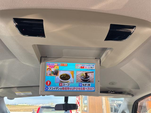 セレナ ライダー　《４ＷＤ》《車検２年》純正１５インチＡＷ／プッシュスタート／スマートキー／両側パワースライドドア／ＳＤナビＴＶフルセグＢｌｕｅｔｏｏｔｈバックカメラ／フリップダウンモニター／革巻きステアリング／ＥＴＣ（36枚目）