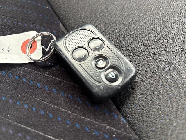 タント カスタムRS SA 《4WDターボ》純正フルエアロ15インチAW/プッシュスタート/スマートキー/両側パワースライドア/SDナビTVBluetooth/革巻きステアリング/衝突軽減ブレーキシステム/ETC/(25枚目)