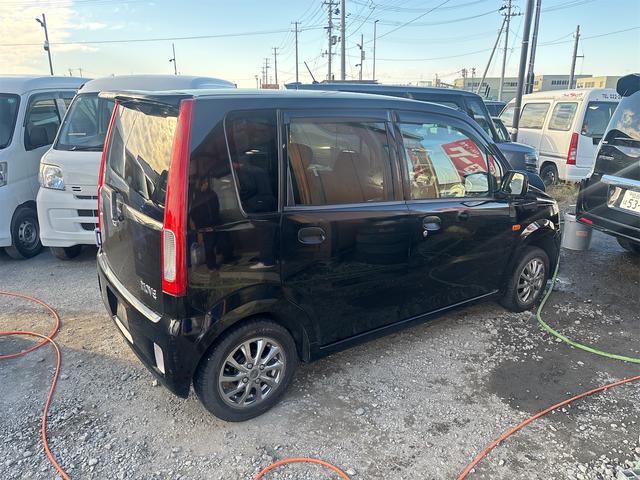 ムーヴ Ｘ　基本装備フル装備／車検８年１０月／キーレス／電動格納ミラー／プライバシーガラス／タイミングベルト交換済み（5枚目）