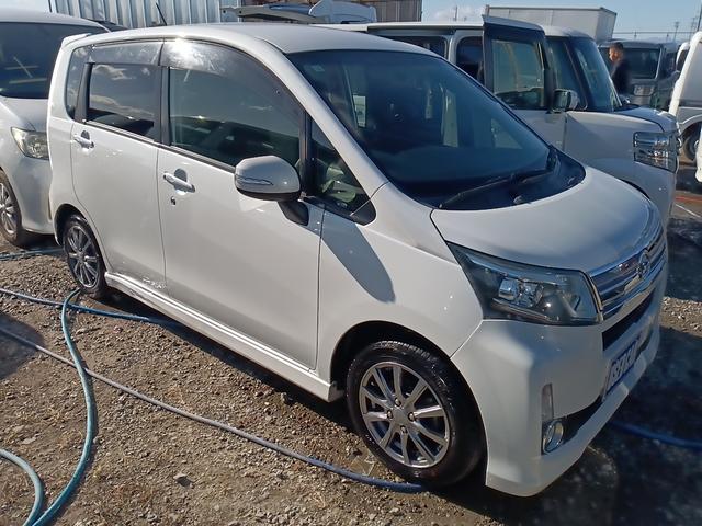 ムーヴ カスタム　Ｘ　ＳＡ　《後期モデル》純正フルエアロ１４インチＡＷ／プッシュスタート／スマートキー／オートエアコン／ＳＤナビＴＶフルセグバックカメラ／衝突軽減ブレーキシステム／ＥＴＣ／ＬＥＤライトオートフォグ／（4枚目）