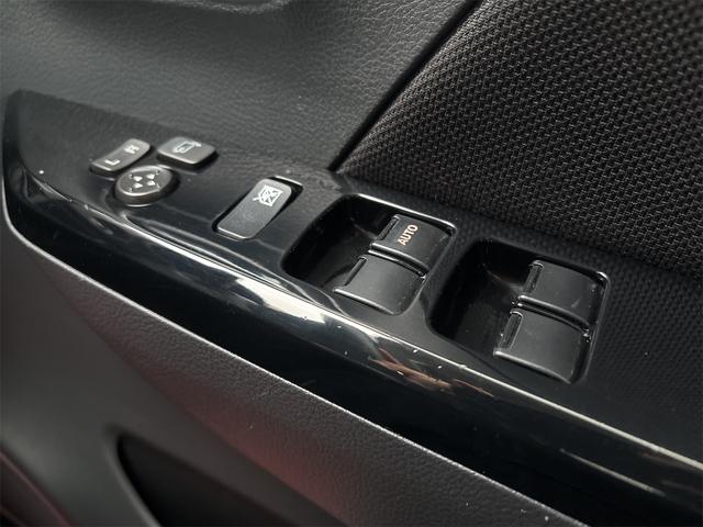 ワゴンＲスティングレー Ｘ　《走行４８６００キロ》基本装備フル装備／純正フルエアロ１４インチＡＷ／プッシュスタート／スマートキー／オートエアコン／ＨＩＤオートライトフォグ／（25枚目）