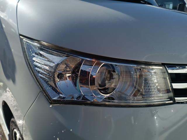 ルークス ハイウェイスター 《走行19400キロ》純正フルエアロ14インチAW/プッシュスタート/パワースライドドア/スマートキー/HIDオートライトフォグ/SDナビTVバックカメラ/ETC/(3枚目)