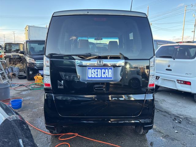 N-BOX G・Lパッケージ 《走行79400キロ》《4WD》《車検2年》SDナビTVフルセグ/ステアリングコントロール/オートエアコン/プッシュスタート/スマートキースペアキー/パワースライドア/(8枚目)