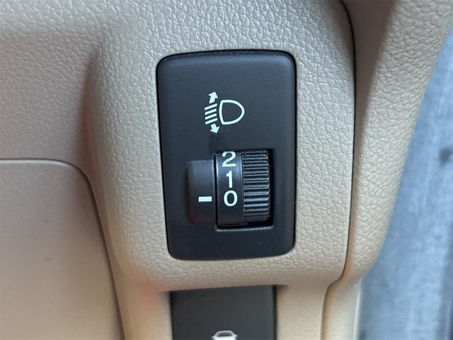 N-BOX G・Lパッケージ 《走行79400キロ》《4WD》《車検2年》SDナビTVフルセグ/ステアリングコントロール/オートエアコン/プッシュスタート/スマートキースペアキー/パワースライドア/(28枚目)