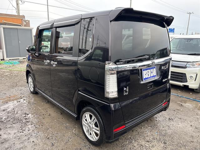 Ｎ－ＢＯＸカスタム Ｇ・Ｌパッケージ　《４ＷＤ》《車検２年》（7枚目）