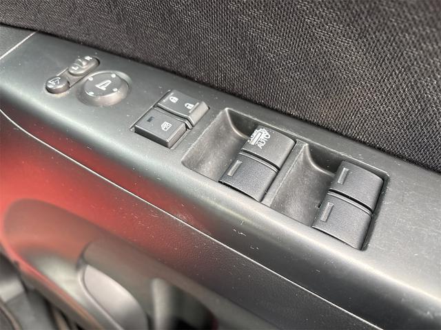 Ｎ－ＢＯＸカスタム Ｇ・Ｌパッケージ　《４ＷＤ》《車検２年》（30枚目）