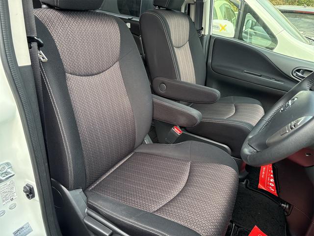 セレナ ハイウェイスターS-HVアドバンスドセーフティパック 《走行37800キロ》《後期モデル》《車検2年》SDナビTVフルセグBluetoothバックカメラ/アラウンドビュー/衝突軽減ブレーキ/革巻きステアリング/クルーズコントロール/ETC/スマートキー(15枚目)