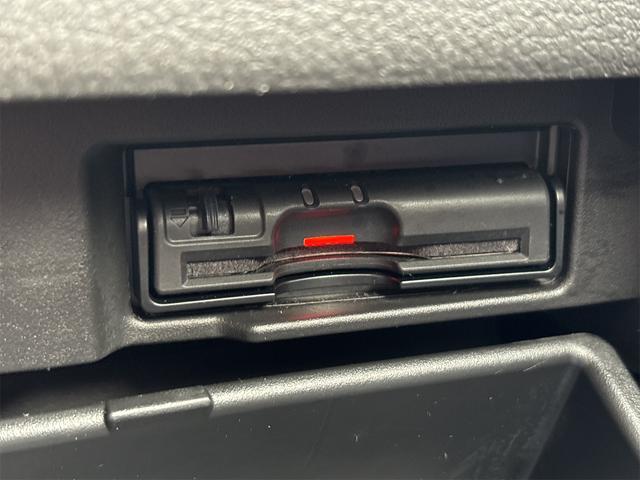 セレナ ハイウェイスターS-HVアドバンスドセーフティパック 《走行37800キロ》《後期モデル》《車検2年》SDナビTVフルセグBluetoothバックカメラ/アラウンドビュー/衝突軽減ブレーキ/革巻きステアリング/クルーズコントロール/ETC/スマートキー(34枚目)