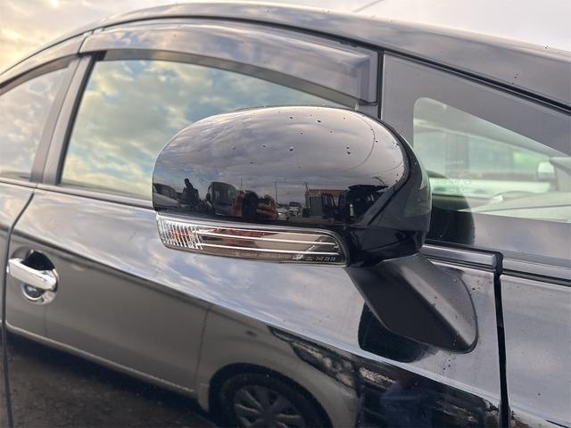 プリウスアルファ Ｓツーリングセレクション　《車検２年》《１７インチＡＷ》ＳＤナビＴＶフルセグＢｌｕｅｔｏｏｔｈバックカメラ／革巻きステアリング／プッシュスタート／スマートキー／クルーズコントロール／純正１７インチアルミ／（9枚目）