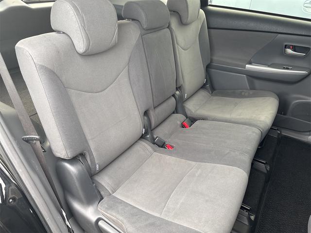 プリウスアルファ Ｓツーリングセレクション　《車検２年》《１７インチＡＷ》ＳＤナビＴＶフルセグＢｌｕｅｔｏｏｔｈバックカメラ／革巻きステアリング／プッシュスタート／スマートキー／クルーズコントロール／純正１７インチアルミ／（15枚目）
