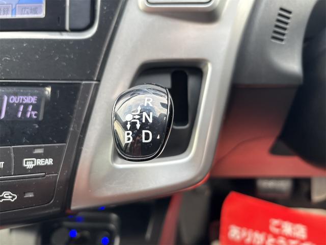 プリウスアルファ Ｓツーリングセレクション　《車検２年》《１７インチＡＷ》ＳＤナビＴＶフルセグＢｌｕｅｔｏｏｔｈバックカメラ／革巻きステアリング／プッシュスタート／スマートキー／クルーズコントロール／純正１７インチアルミ／（27枚目）