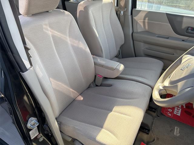 シミなんて有りません。特殊な洗剤と技術で取り除いて有ります！