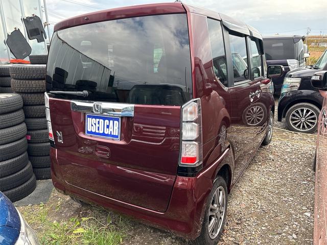 Ｎ－ＢＯＸ Ｇ　ＳＳパッケージ　《４ＷＤ》《車検２年》両側パワースライドドア／ＳＤナビＴＶバックカメラ／スマートキー／オートエアコン／プッシュスタート／ＨＩＤオートライトフォグ／純正１４インチＡＷ（6枚目）