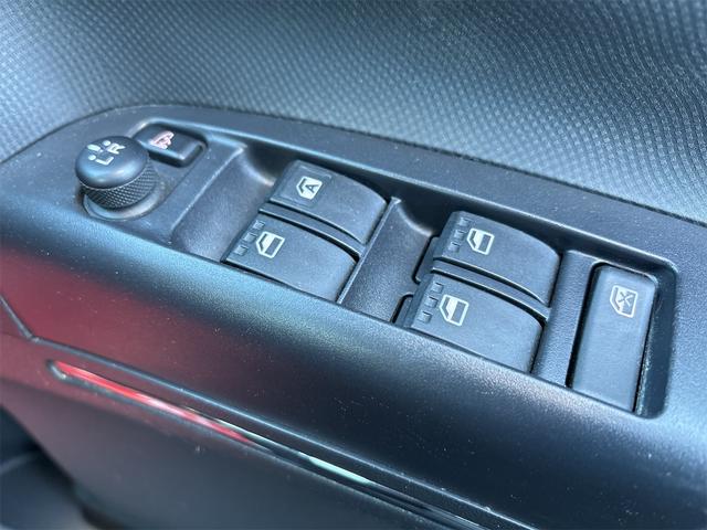 タントエグゼ カスタムG 《走行58000キロ》《車検2年》《後期モデル》CD/HIDヘッドランプ/スマートキー//フルフラットシート/ドアイルミネーションライト/オーバーヘッドコンソール/HIDオートライトフォグ/(25枚目)