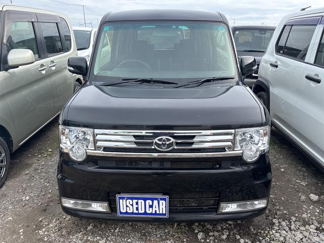 ピクシススペース カスタム　Ｇ　《４ＷＤ》《車検２年》ＳＤナビＴＶフルセグＢｌｕｅｔｏｏｔｈ／バックカメラ／ＨＩＤオートライトフォグ／革巻きステアリング／フルフラットシート／１５インチＡＷ（2枚目）