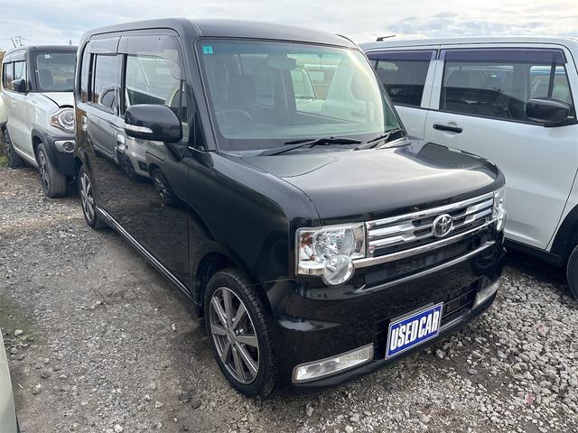 ピクシススペース カスタム　Ｇ　《４ＷＤ》《車検２年》ＳＤナビＴＶフルセグＢｌｕｅｔｏｏｔｈ／バックカメラ／ＨＩＤオートライトフォグ／革巻きステアリング／フルフラットシート／１５インチＡＷ（3枚目）