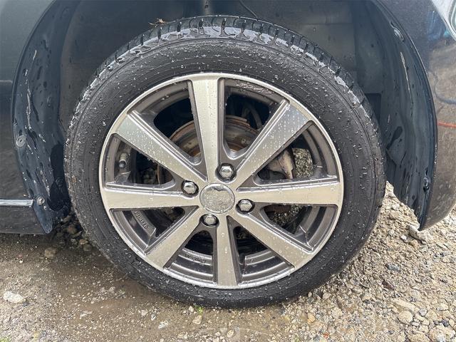 ピクシススペース カスタム　Ｇ　《４ＷＤ》《車検２年》ＳＤナビＴＶフルセグＢｌｕｅｔｏｏｔｈ／バックカメラ／ＨＩＤオートライトフォグ／革巻きステアリング／フルフラットシート／１５インチＡＷ（10枚目）