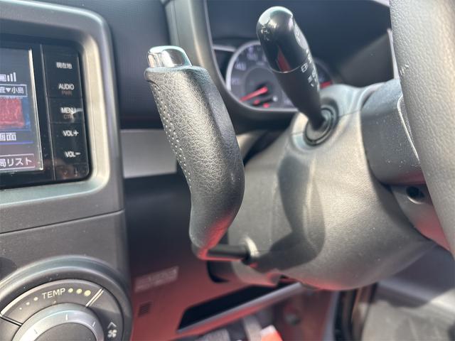 ピクシススペース カスタム　Ｇ　《４ＷＤ》《車検２年》ＳＤナビＴＶフルセグＢｌｕｅｔｏｏｔｈ／バックカメラ／ＨＩＤオートライトフォグ／革巻きステアリング／フルフラットシート／１５インチＡＷ（22枚目）