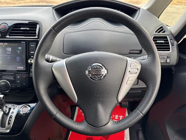 セレナ ハイウェイスター Vセレ+セーフティ SHV Aセフ 《後期モデル》《車検2年》フルセグBluetooth/アラウンドビュー/フリップダウン/革巻きステア/クルコン/デュアルエアコン/ETC/革巻きステアリング/衝突軽減ブレーキシステム/(25枚目)