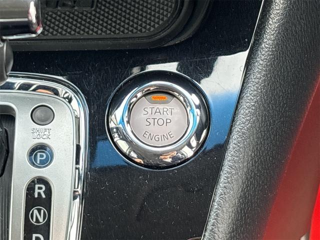 セレナ ハイウェイスター Vセレ+セーフティ SHV Aセフ 《後期モデル》《車検2年》フルセグBluetooth/アラウンドビュー/フリップダウン/革巻きステア/クルコン/デュアルエアコン/ETC/革巻きステアリング/衝突軽減ブレーキシステム/(29枚目)