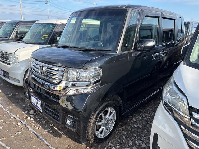 Ｎ－ＢＯＸカスタム Ｇ　ターボＳＳパッケージ　《ターボ》《車検２年》クルコン／１４インチＡＷ／両側パワースライドア／プッシュスタート／スマートキー／ＨＩＤオートライトフォグ／ＳＤナビＴＶフルセグＢｌｕｅｔｏｏｔｈバックカメラ／衝突軽減ブレーキ（5枚目）