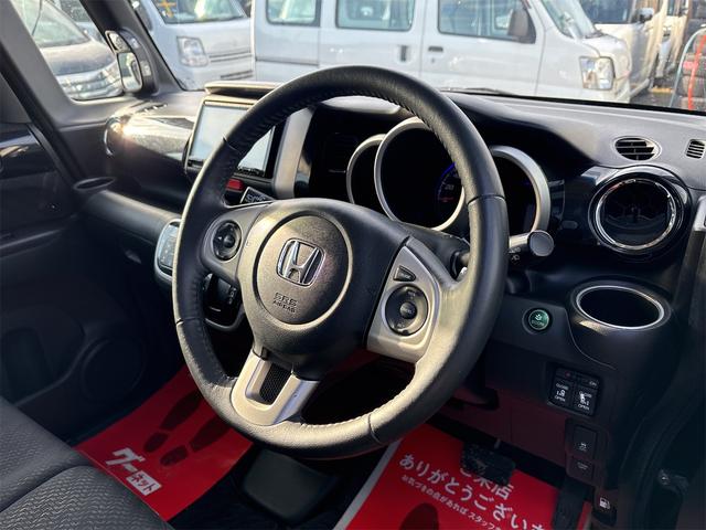 Ｎ－ＢＯＸカスタム Ｇ　ターボＳＳパッケージ　《ターボ》《車検２年》クルコン／１４インチＡＷ／両側パワースライドア／プッシュスタート／スマートキー／ＨＩＤオートライトフォグ／ＳＤナビＴＶフルセグＢｌｕｅｔｏｏｔｈバックカメラ／衝突軽減ブレーキ（14枚目）