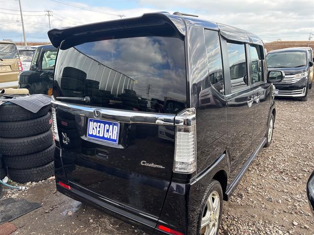 Ｎ－ＢＯＸ＋カスタム Ｇ・ターボパッケージ　《４ＷＤターボ》《車検２年》純正フルエアロ／革巻きステアリング／クルーズコントロール／パドルシフト／両側パワースライドア／スマートキー／プッシュスタート／ＳＤナビＴＶバックカメラ／ＨＩＤオートライト（6枚目）