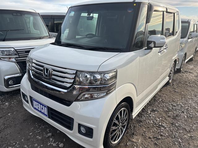 Ｎ－ＢＯＸカスタム Ｇ・ターボＡパッケージ　《ターボ》　ＳＤナビＴＶフルセグ／Ｂｌｕｅｔｏｏｔｈ／ＨＩＤヘッドライト／衝突軽減ブレーキ／革巻きステア／ステアコントロール／クルコンパドルシフト／両側パワースライドア／プッシュスタート／ＥＴＣ／（5枚目）