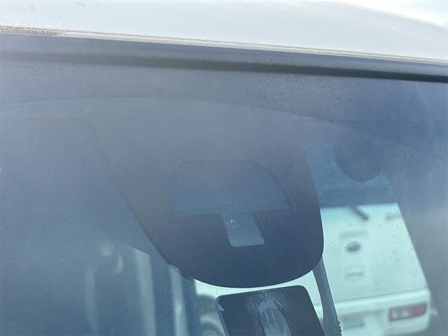 Ｎ－ＢＯＸカスタム Ｇ・ターボＡパッケージ　《ターボ》　ＳＤナビＴＶフルセグ／Ｂｌｕｅｔｏｏｔｈ／ＨＩＤヘッドライト／衝突軽減ブレーキ／革巻きステア／ステアコントロール／クルコンパドルシフト／両側パワースライドア／プッシュスタート／ＥＴＣ／（11枚目）