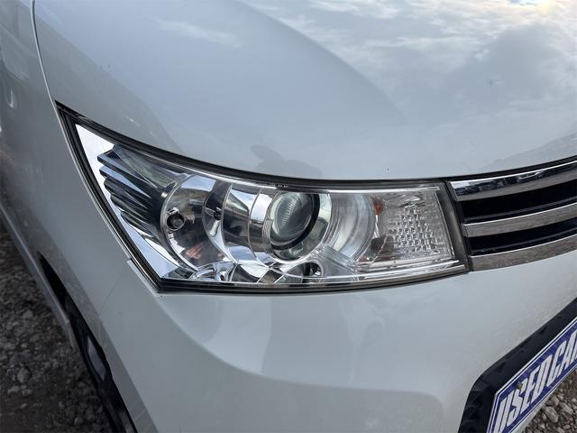 ���C�g�͎g�p���Ă܂��Ə��X�ɓ܂��Ă��܂��܂��B���X�̓w�b�h���C�g�𖁂��Ă��炲�[�Ԓv���܂��I�����S���������B