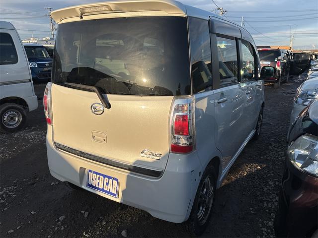 タントエグゼ カスタムＧ　純正フルエアロ１４インチＡＷ／ナビＴＶ／ＨＩＤヘッドライトフォグ／イルミネーションライト／ＥＴＣ／オーバーヘッドコンソール／スマートキー／オートエアコン／アームレスト／（6枚目）